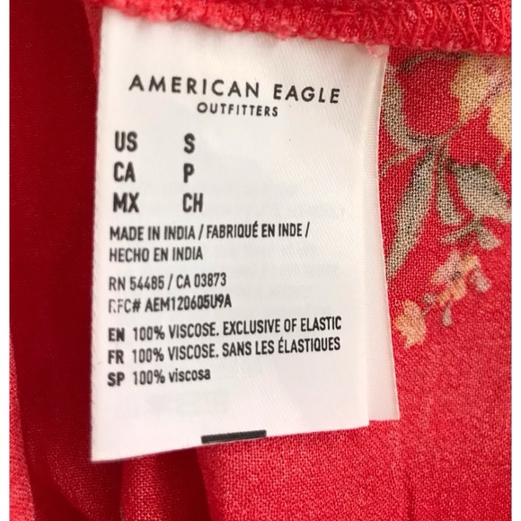 American Eagle Women’s Coral Floral Short Sleeve Top Size Small - Picture 5 of 6